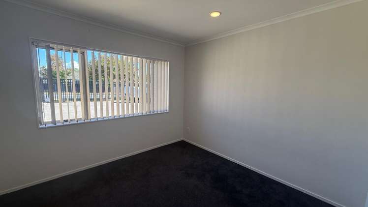 186 Botany Rd Botany Downs_12