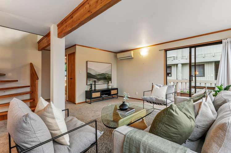 1/3 Lynngate Place Hillcrest_13