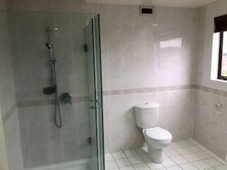 2d/27 George Street Newmarket_11