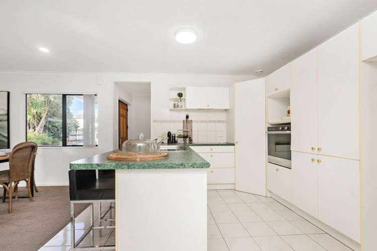 2/47 Carnoustie Drive Wattle Downs_5