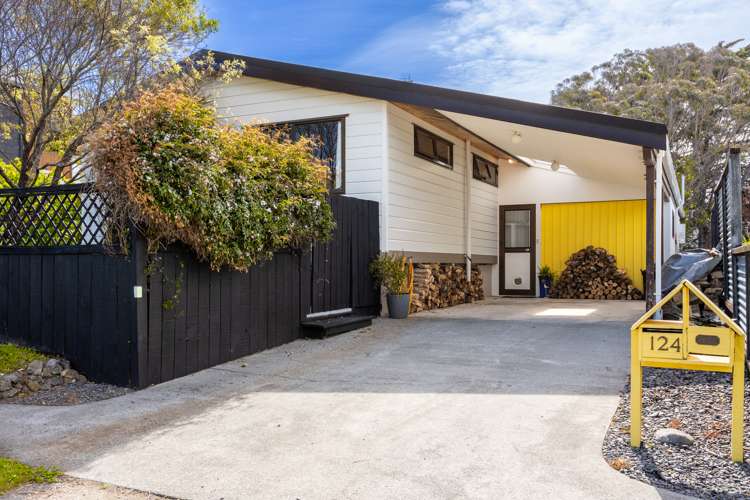 124 Renown Road Raumati South_18