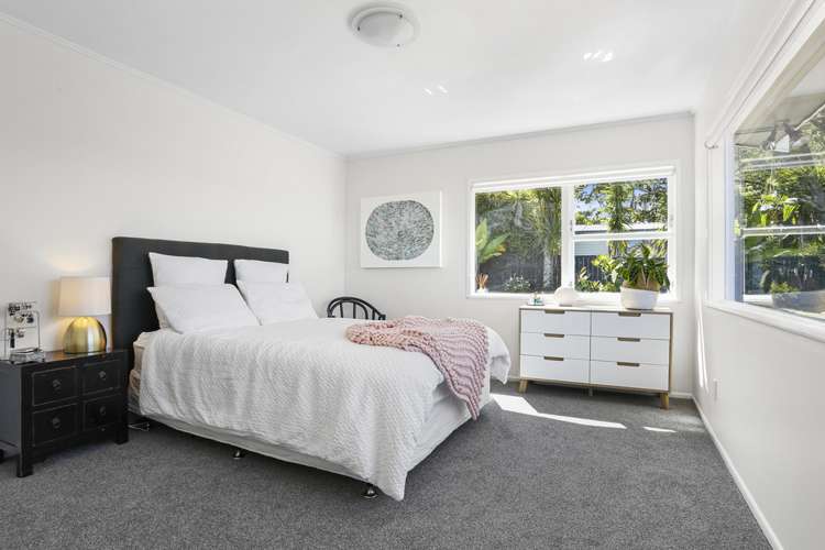 68 Hilling Street Titirangi_11