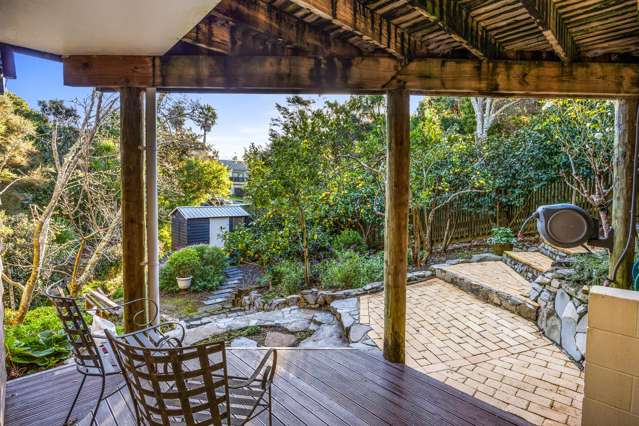 33 Chamari Close Titirangi_1