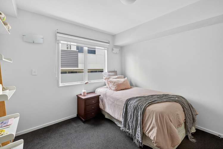 1A/45 Marine Parade Mt Maunganui_21