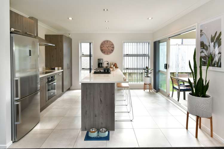 81 Maylee Crescent Gulf Harbour_0