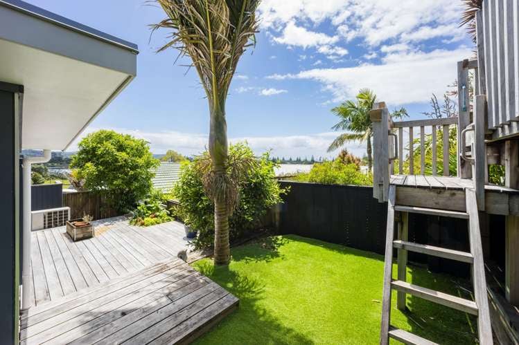 35 Pohutukawa Avenue Red Beach_30