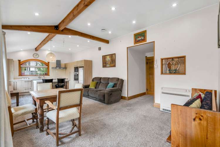 54 Earnslaw Street Avenal_11