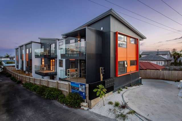 Modern Living Westlake Girls Zone - Apartments