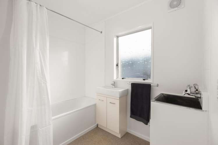 1/154 Onepu Road Lyall Bay_7