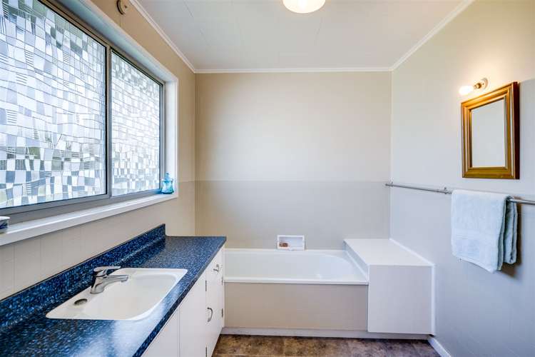 23 Laurent Place Greenmeadows_12