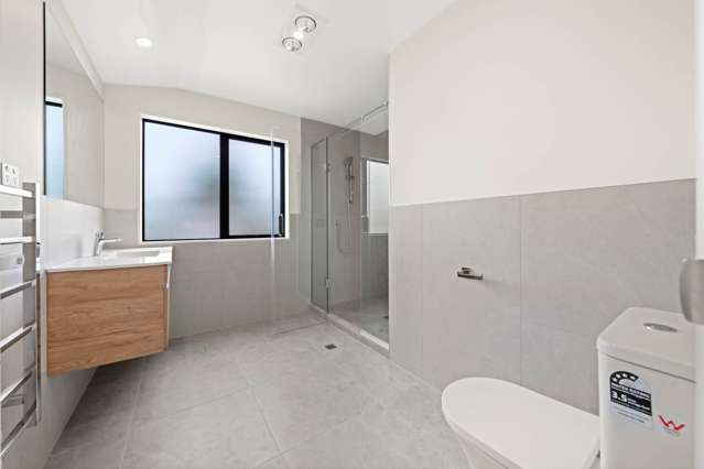 16F Sheridan Drive New Lynn_3