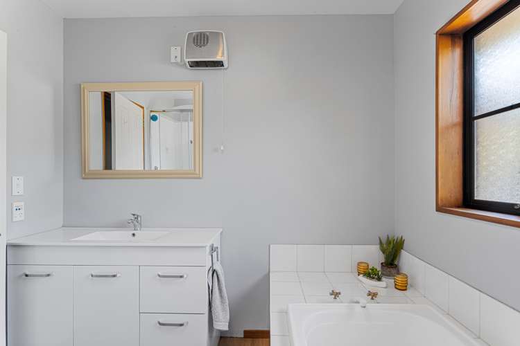 37 Old Main North Road Leithfield_16