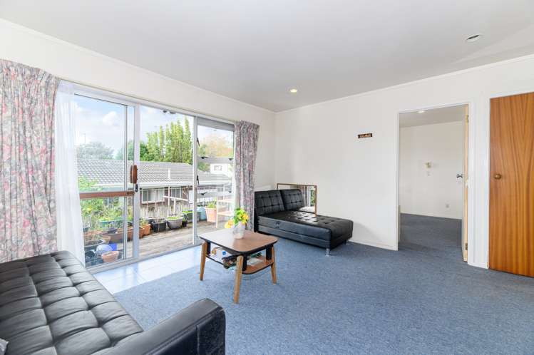 2/6 Landseer Place Blockhouse Bay_5