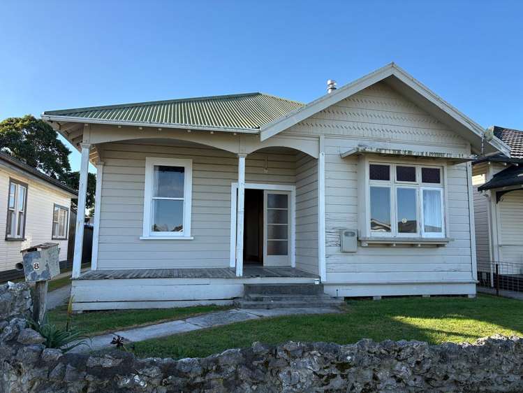 8 Bayly Street_0