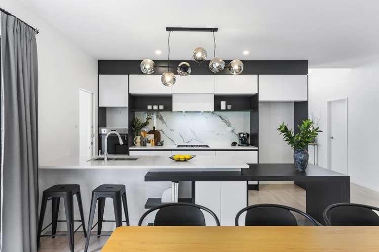 56 Fruitlands Road_3