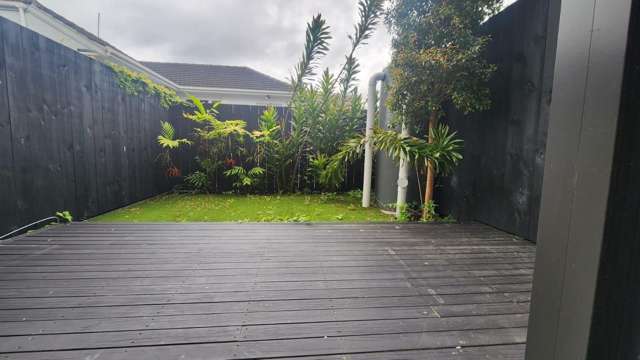 2/243 Mount Albert Road Wesley_2