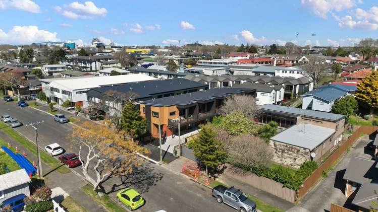 9 Dyer Street Whitiora_1