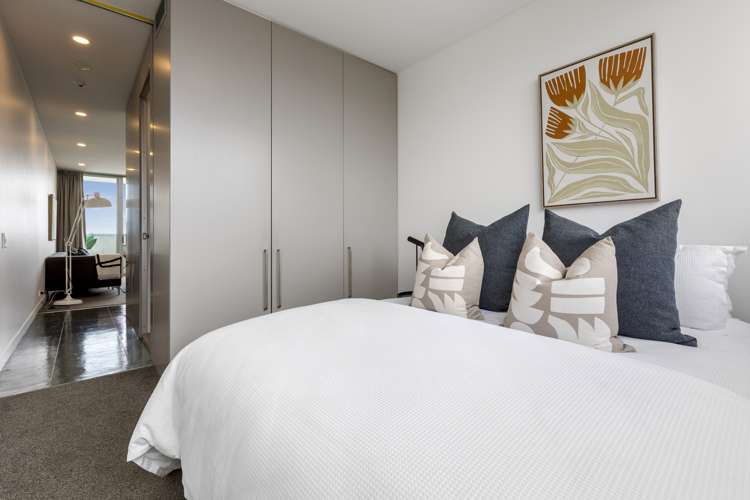 4b/2 Fisher-Point Drive Auckland Central_10