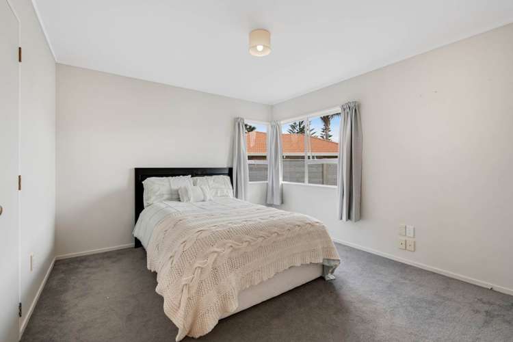 38 Settlers Grove Orewa_16