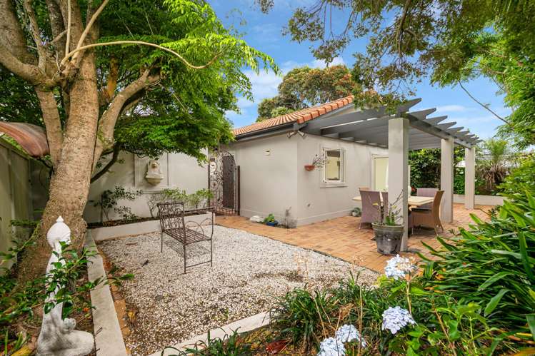 2B Evan Street Belmont_1