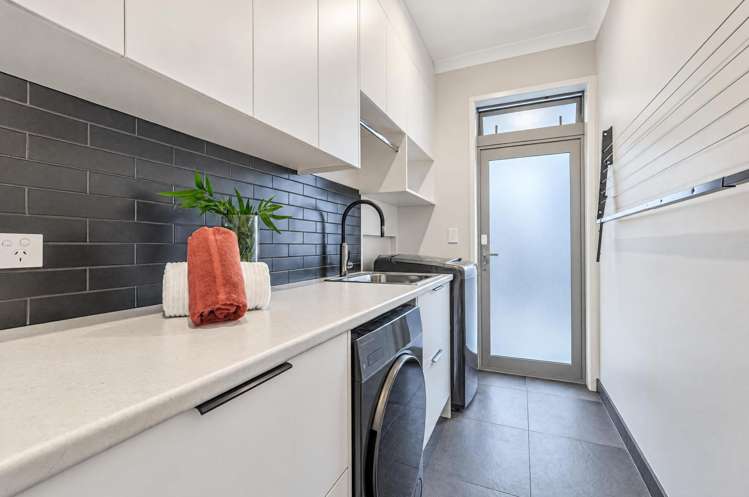 54A Meadway Sunnyhills_26