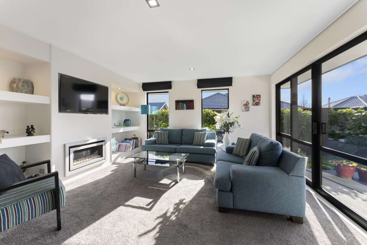 14 Lloyds Close_5