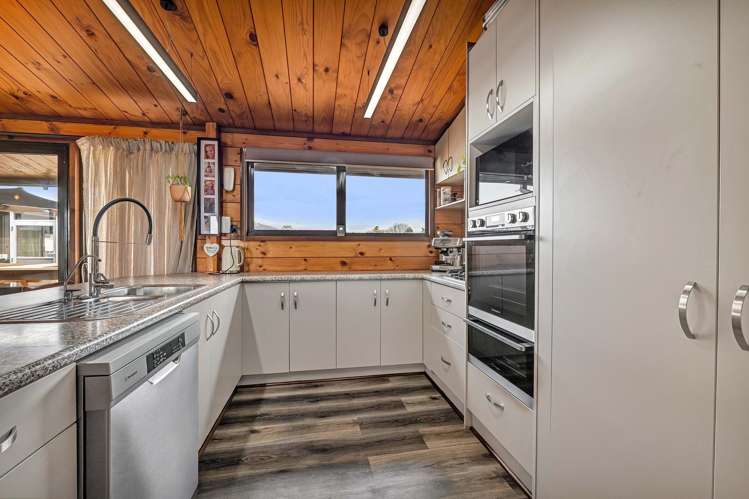 11A Warwick Road Stratford_2