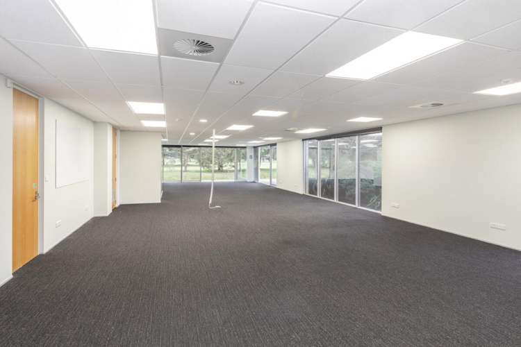 Unit 7, 9 Sir Gil Simpson Drive Burnside_11