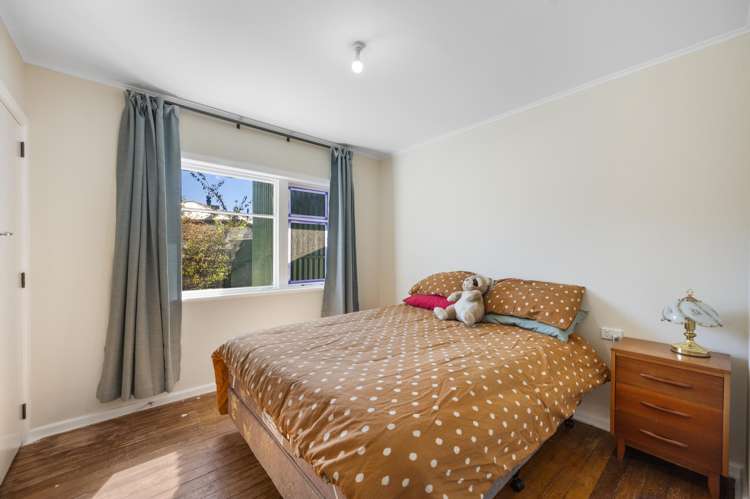 78 Menin Road Onekawa_13