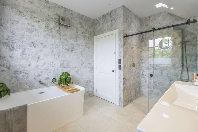 365 Stuart Street Roslyn_27