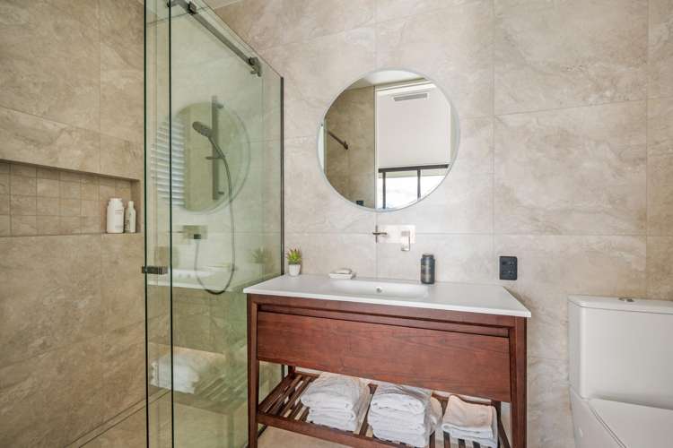 24 Jade Drive Wanaka_18