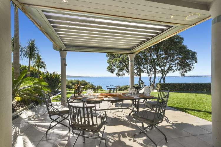 114 Vauxhall Road Narrow Neck_3