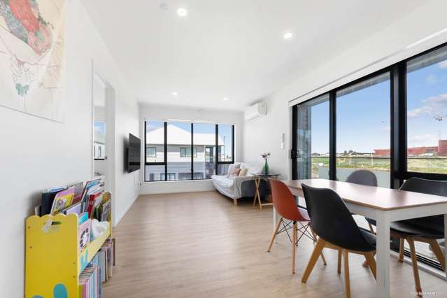 2 Clay Lane Hobsonville_4