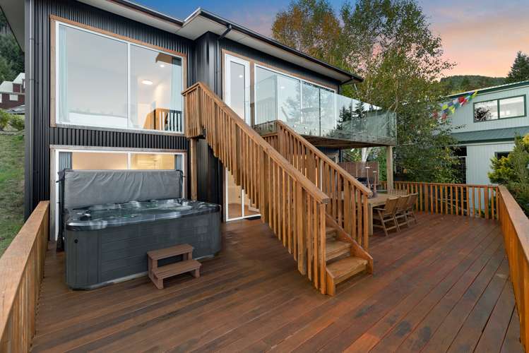 115 Wynyard Crescent Fernhill/Sunshine Bay_30