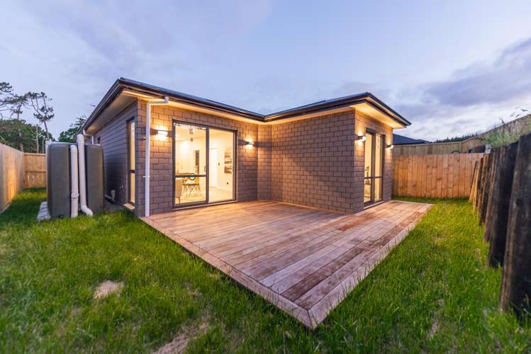 18 Rongomai Street Helensville_13