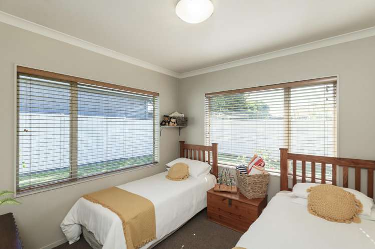 20 Margaret Place Lytton West_14