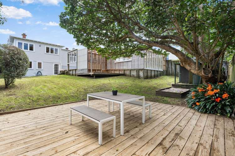 77 Woodward Road Mount Albert_12