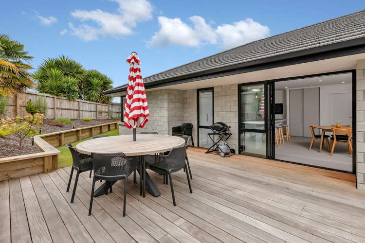 11 Rolling Stone Rise Tikipunga_16