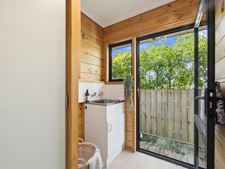 2/434 HBC Highway Orewa_14