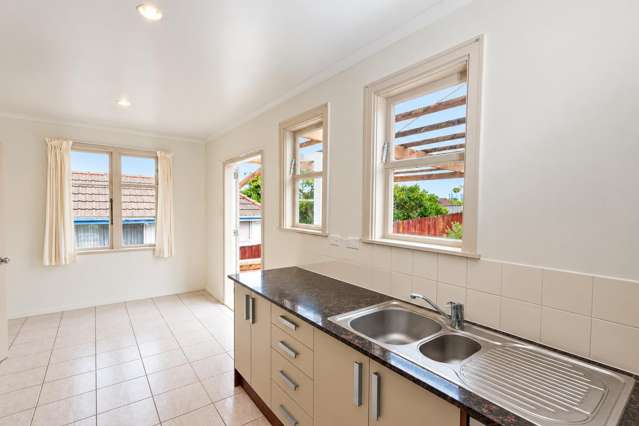 16 Waitangi Rd Onehunga_2