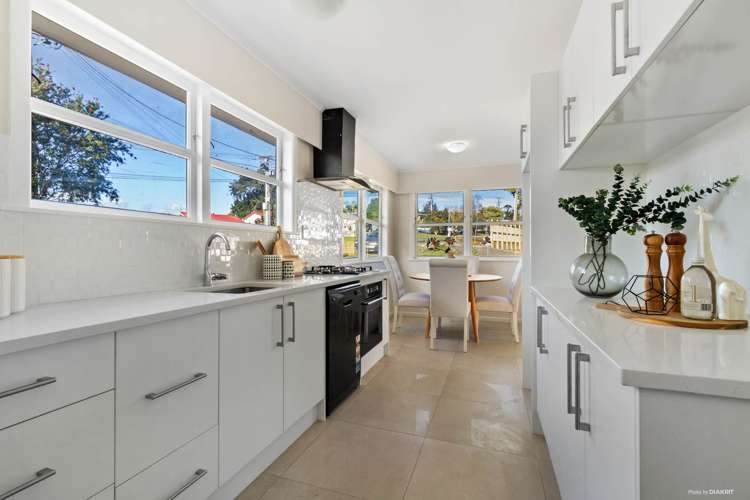 103 Seabrook Avenue New Lynn_3