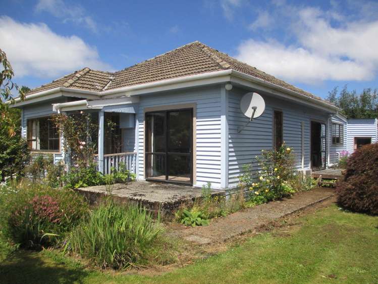 869 Tahakopa Valley Road Catlins Surrounds_28