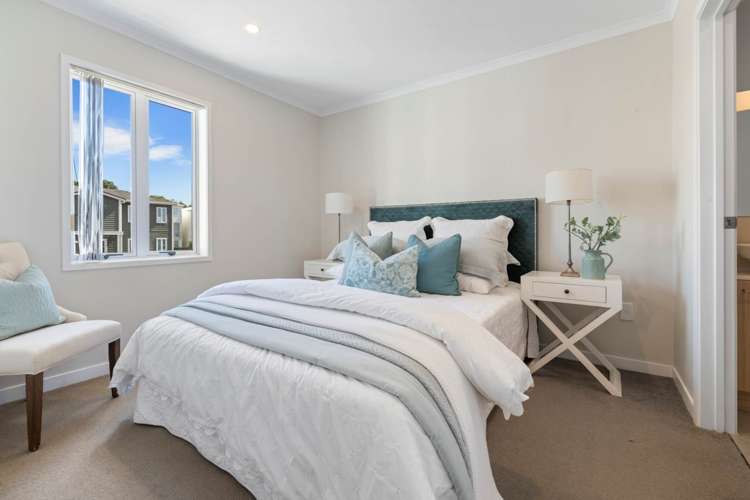 92 Arrowsmith Drive Flat Bush_17