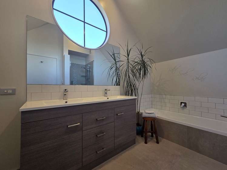 15B La Roche Place Northcote_10