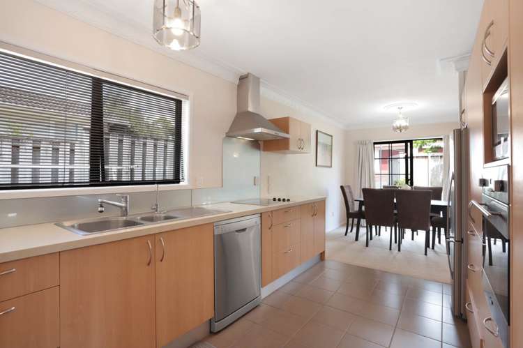 1/63 Manhattan Heights Glendene_9