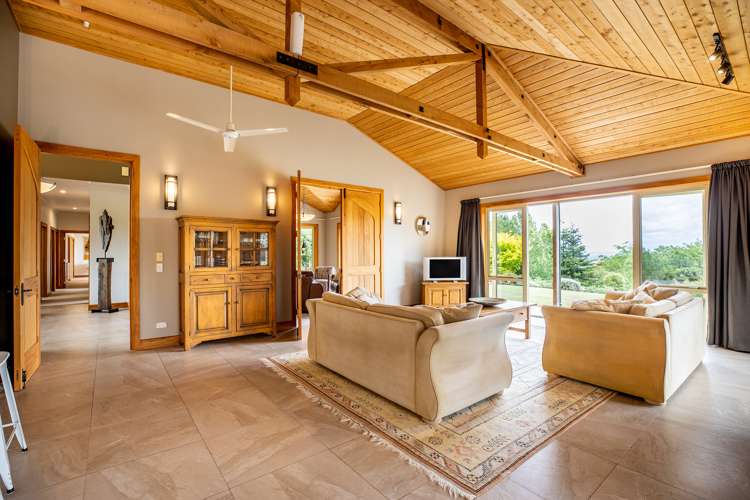 545 Hill Street South Hope_5