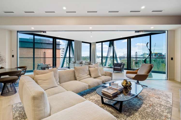 1204/9 Princes Street 10015_6