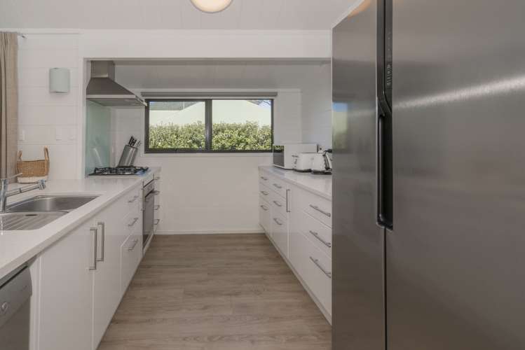 1 Mccormick Place Pauanui_12