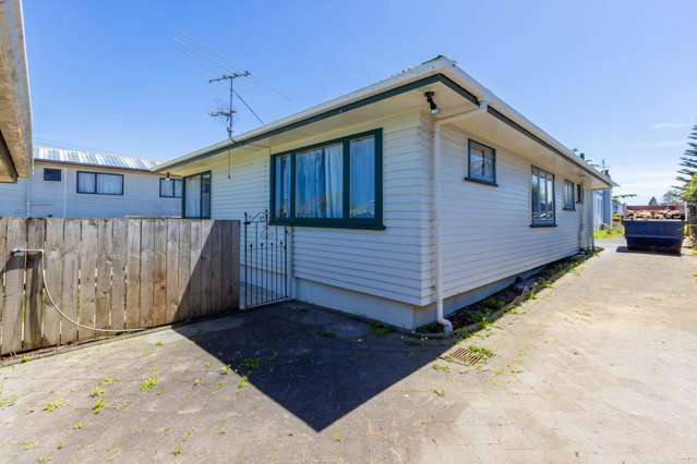 2/132 Coronation Road Papatoetoe_1