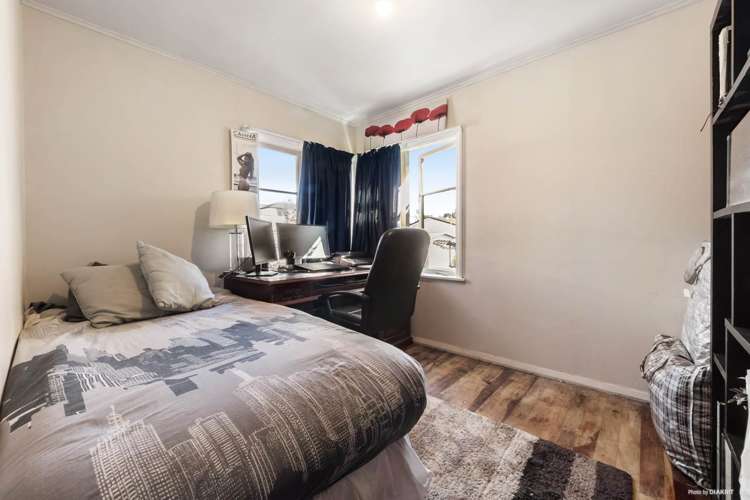 84 Roberts Road Te Atatu South_6